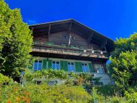 Lake Thun Alps Scenic Views and Concierge by SwissHut - Chambres d'hôtes Oberhofen