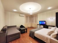 велика двокімнатна Данькевича - B&B Kyiv