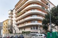 Bright top-floor apartment - Appartamento luminosissimo all'ultimo piano - Bed and Breakfast