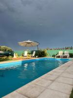 Departamento con Pileta camino a Cañon del Atuel San Isidro Pleno - Chambres d'hôtes San Rafael