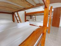 Vierbettzimmer mit Bergblick