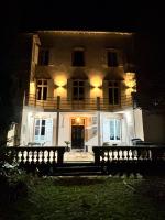 "Appartement 2" Confortable et charmant ,terrasse et vue sur le jardin au rdc - B&B