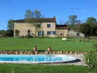 B&B Saint-Victor-Rouzaud - La Maire - Bed and Breakfast Saint-Victor-Rouzaud