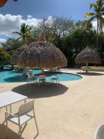 Private Resort Suite, Hotel Amenities & Golf - B&B Las Lajas