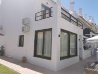 Modern house with pool, just 700m away from beach - B&B