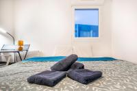 One-Bedroom Apartment with City View