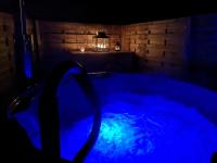 Romantischer POD - Gegen Aufpreis mit Hot Tub - Whirlpool & Sauna - Chambres d'hôtes Hohenberg an der Eger