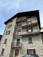Mansarda in legno con balcone a 10min da Bormio - B&B