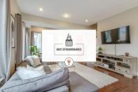 Ultra Modern Pad Minutes To Downtown Comfortable Beds - B&B Nashville
