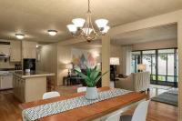 Sunrise Mountain Retreat- Getaway in Jasper with a Hot Tub - Chambres d'hôtes Jasper