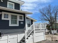 Caretakers Apartment-Split level Full Bed with European Bath Pet Friendly fee applies - B&B Wolfeboro