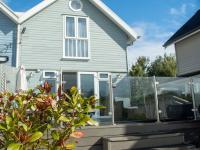 Serenity Lodge - Bed and Breakfast South Cerney