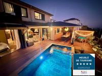 Villa Les Songes Bleus, sa piscine, son Spa et sa vue sur l'Océan Indien - B&B