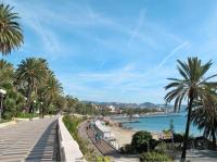 casa vacanze il girasole Sanremo - B&B