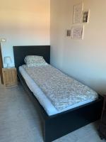 Single Room with Shared Bathroom