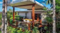 Paws n Relax walk to off leash beaches cafes outdoor bath and shower - Ferienwohnung Port Macquarie