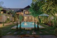 Private Pool, 8-Bedroom, Old Town, Entire Estate - TANPURI Thapea - Prime Location - Chambres d'hôtes Chiang Mai
