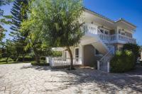 Villa Lilly with private pool - B&B Kipséli