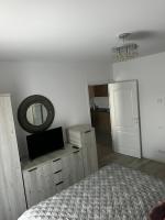 H Pipera Lake - B&B Poboru