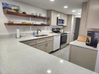 204 - Renovated 2/2 Sleeps 6 - Ferienwohnung