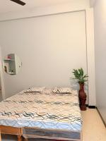 Nadiya Kinare - B&B Maheshwar