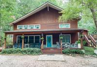 Secluded Spacious Cabin in Cary - B&B