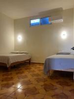 Habitación Doble con baño compartido - 2 camas