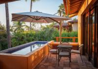 Villa Jaguar. NUEVA Residencia frente a la playa - B&B