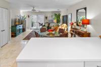 Duval Square Retreat - B&B Key West
