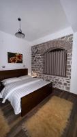 Dreibettzimmer mit Bergblick