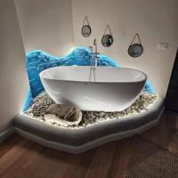 Central Apartment Myslym Shyri Street with balcony - B&B Tirana