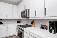 Striking Home With Games, Outdoor Kitchen Near Disney With Waterpark Resort Access At Encore Resort - 7742Ff - B&B