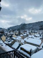 Appartement centre ville avec balcon - B&B Le Mont-Dore