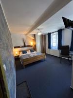 Double Room with Private External Bathroom