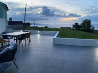 Casa da Madrinha - B&B Fenais da Ajuda