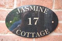 Cottage mit Gartenblick