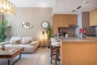 1BR The Monarch Suite by Blue Cloud Holidays - B&B Sharja
