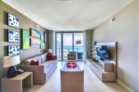 Lyfe Resort 24th Floor Condo with Ocean Views - B&B Hollywood