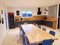 Grande maison 10 pers. avec bain nordique et jeux près des Vosges - FR-1-589-773 - Chambres d'hôtes Fremifontaine