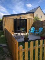 Le Petit Chalet de la Plage - Terrasse & Jardinet - B&B Portbail