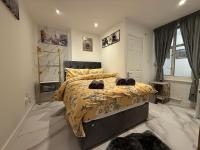 Luxury Studio in Victoria, 7 minutes walk to Victoria Station, Room 2 - Ferienwohnung