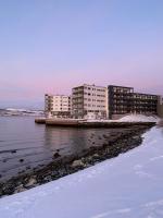 Apartment with sea view on top floor - B&B Tromsø