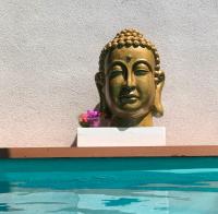 Apartment LOTA with heated pool on top location - Chambres d’hôtes Supetar