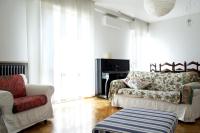 Central and comfortable - B&B Santarcangelo di Romagna