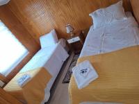 Tweepersoonskamer met 2 Aparte Bedden