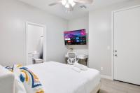 The Luxe Escape 2B2B with Free Parking - B&B