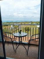 Apartamento en Ricaurte con piscina a 10 minutos de Melgar y Girardot, canchas juegos y más - Bed and Breakfast Ricaurte
