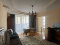 Квартира трехкомнатная - B&B
