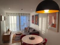 Bright and funky city oasis - B&B Auckland