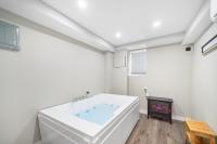Jetted Tub Stay - B&B Passaic
